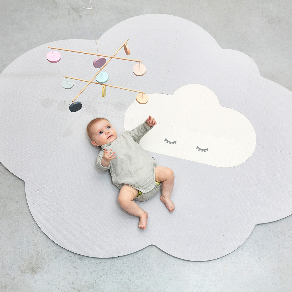 quut head in the clouds playmat