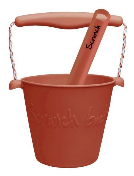 scrunch bucket and spade rust